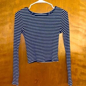 cropped long sleeve top